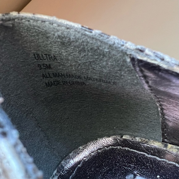 Steve Madden Snakeskin Heels size 9.5 - Picture 7 of 10